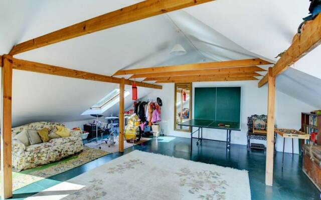 Quaint Holiday Home in Whitland With Garden