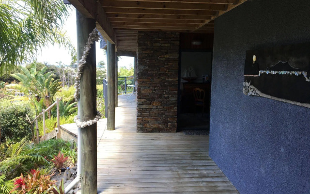 Whangamata Vistas B&B