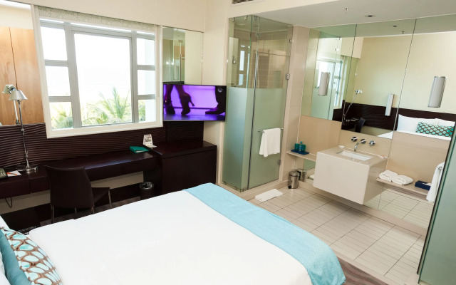 Suncoast Hotel & Towers