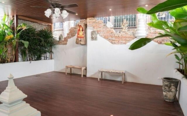 Athena Hotel Bangkok