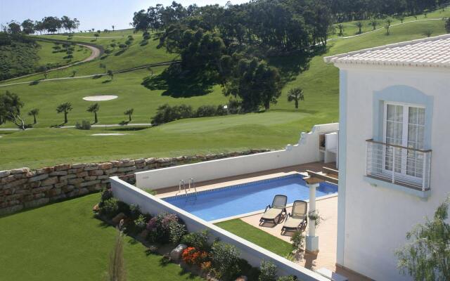 Quinta da Encosta Velha Golf & Leisure Village