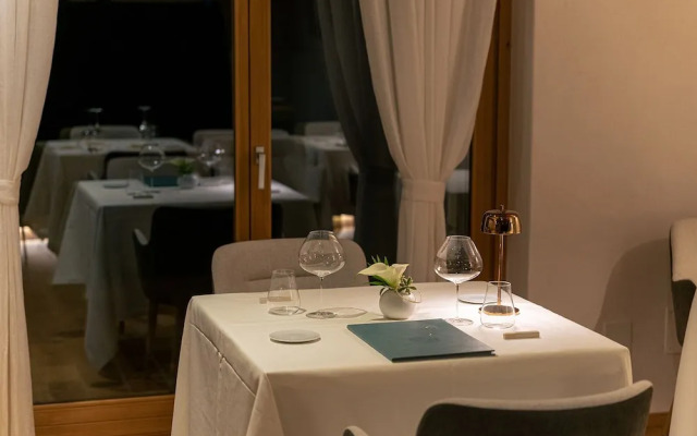 Aura Relais