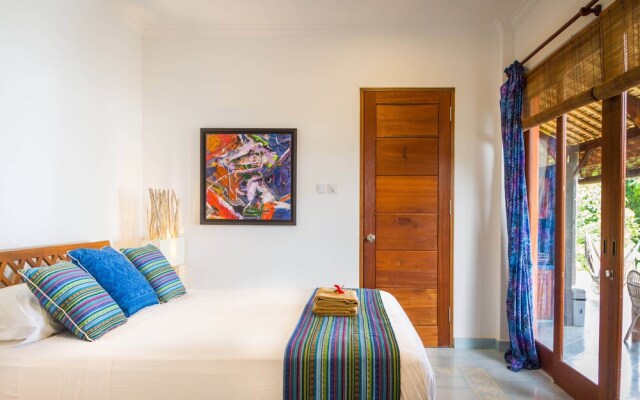 Aquamarine Beach Villas