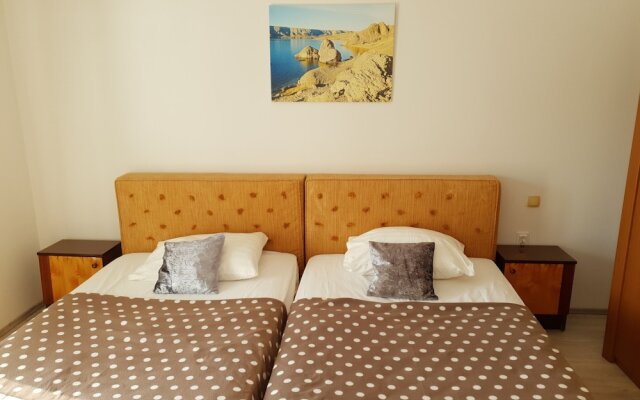 Apartments Dalmatinka Metajna Novalja