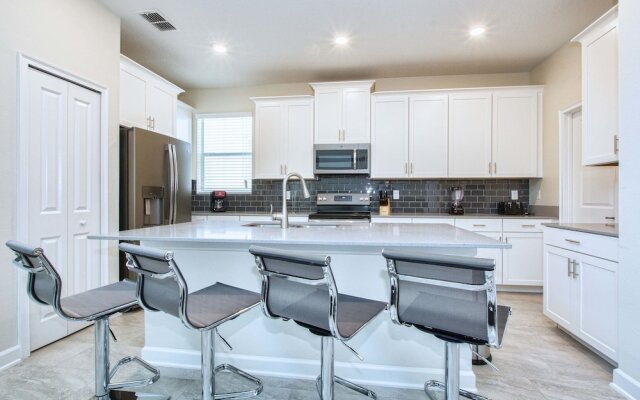 Champions Gate 5 Bedroom House w Pool - 4915CG