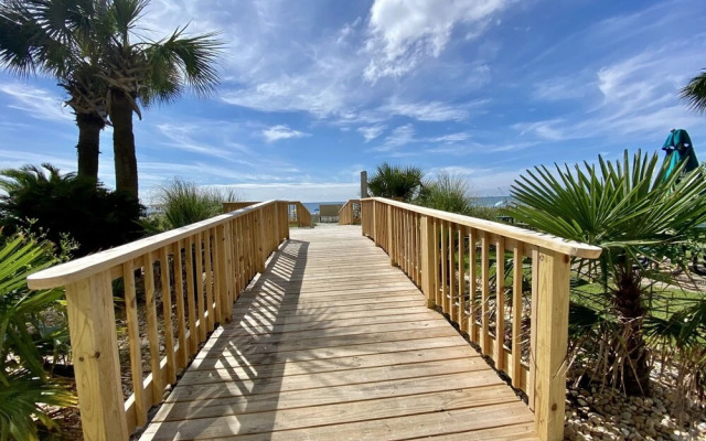 Sand Dunes by Palmetto Vacations