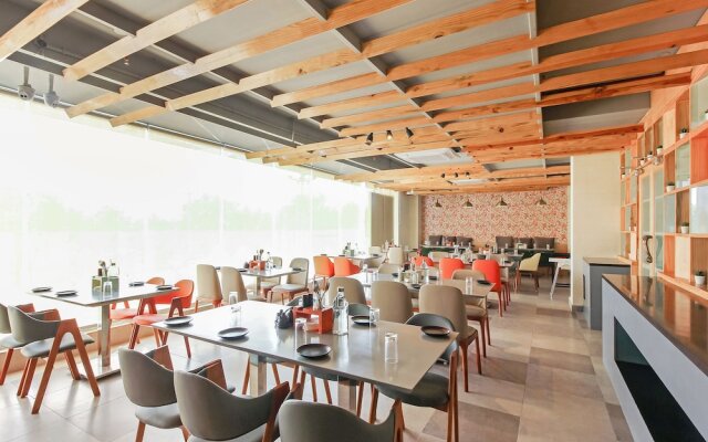 OYO 23322 Hoysala Inn