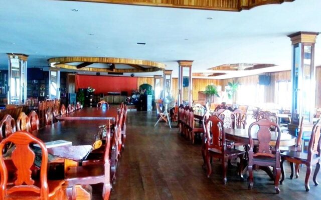 Mekong Breeze Hotel
