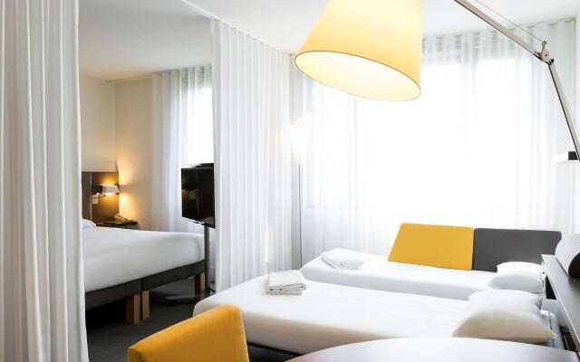 B&B HOTEL Rueil-Malmaison Gare