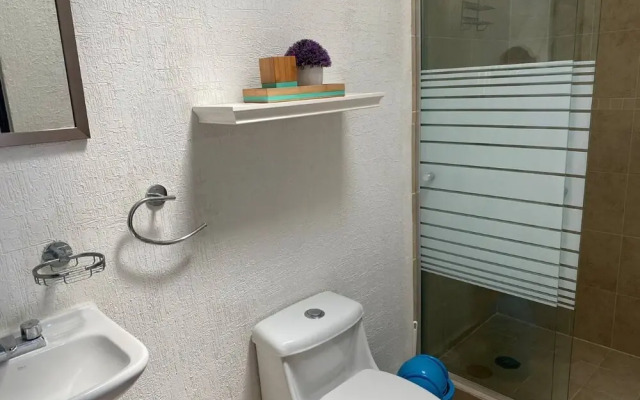 Lovely Third Floor3 Bedroom2 Bath Condo With Pool