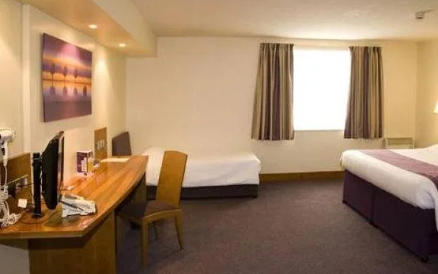 Premier Inn Bristol Sidcot A38