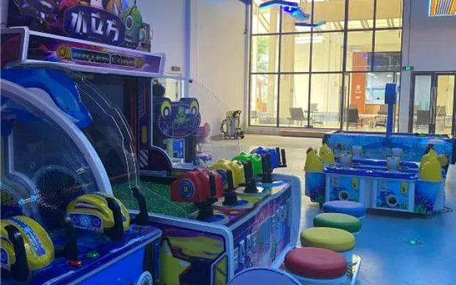 Days Inn Wyndham Xishuangbanna Jinghong Rainforest Park (Mengluo Dafosi Branch)