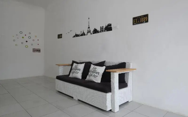 Dewi Residence 1