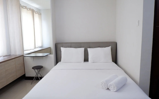 Close to Pool Studio Apartment Sky Terrace at Daan Mogot Baru