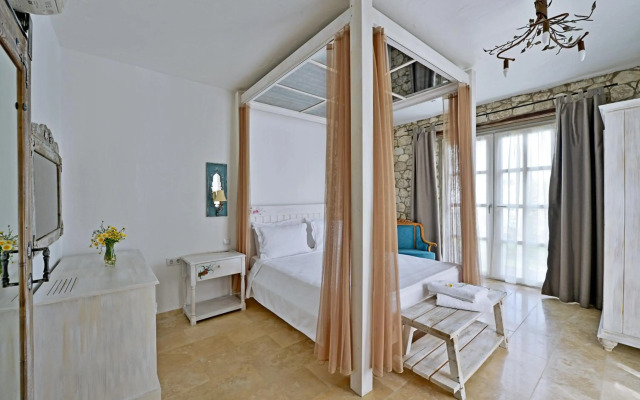 Bay C Hotel