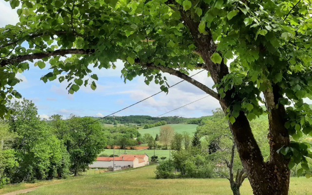 Tranquil Holiday Home in Soturac With Pool