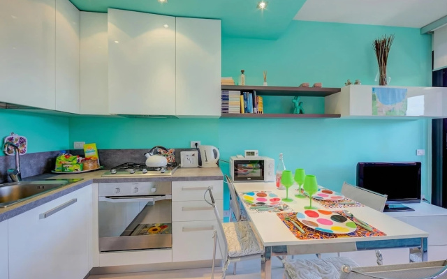 Green Tiffany Apartment