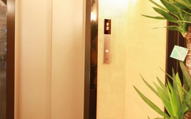 Toyama Town Hotel