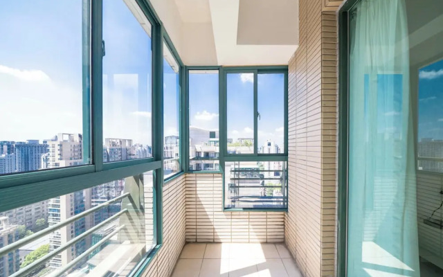 Tyms Elegant 4BR 2BA Apt in Xujiahui