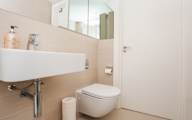 2 Bedroom Apartment With Balcony