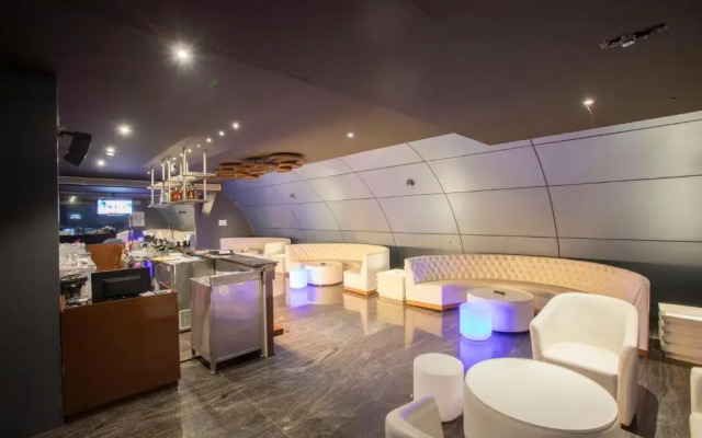 Sapphire Premium Hotel & Suite