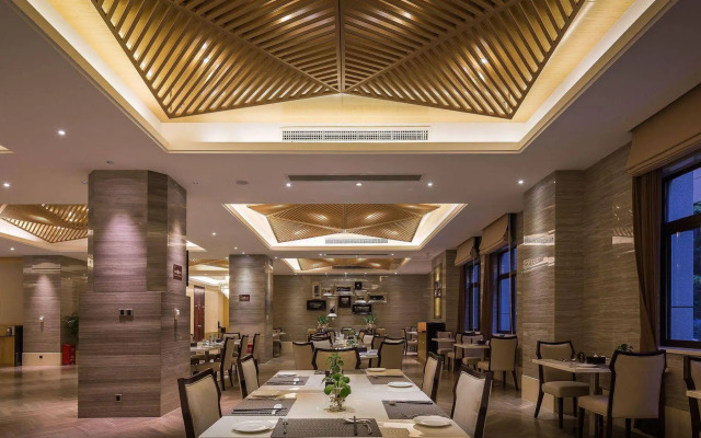 Yongtai Smiler Hotspring Hotel