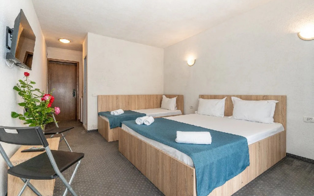 Mera Holiday Resort 3* Cm