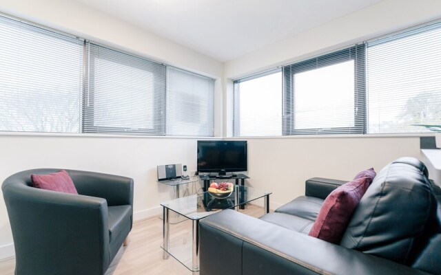 Roomspace Apartments -New Manor House