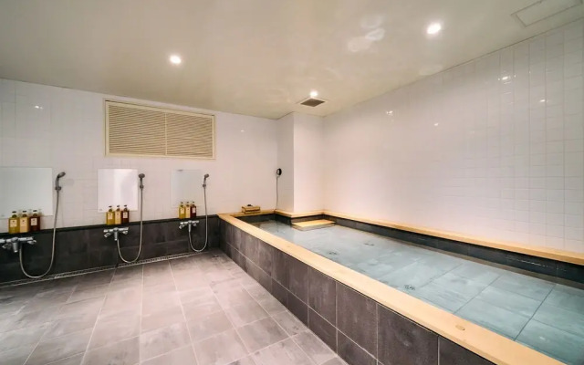 Hotel Plus Hostel TOKYO ASAKUSA 1