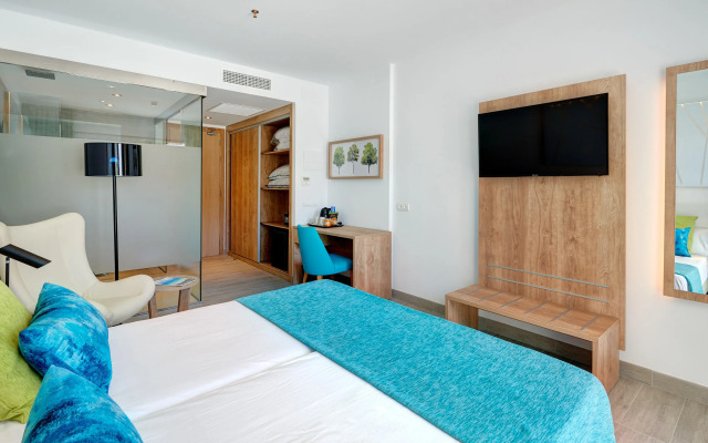 Hotel More
