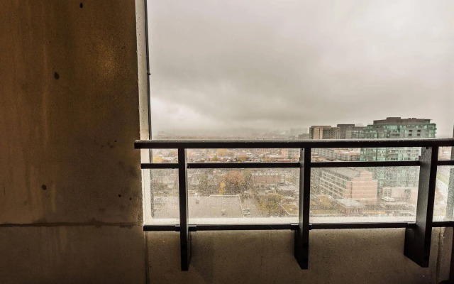Gladstone Suites - Toronto Central