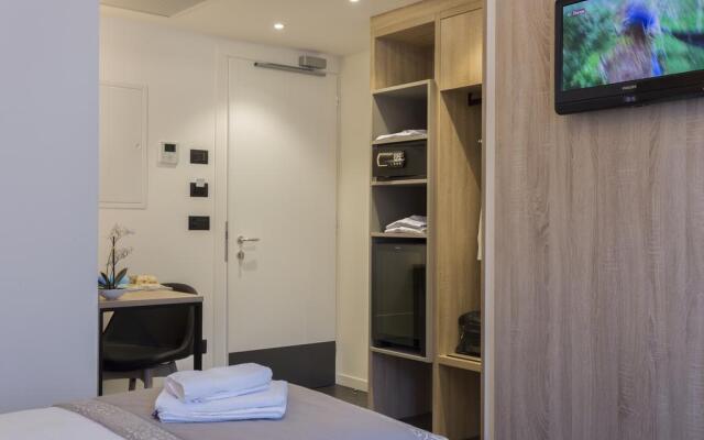 Tourist Hotel