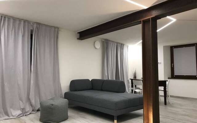 Bright Newly Renovated Apartment Cir Vda Saint-pierre 0014