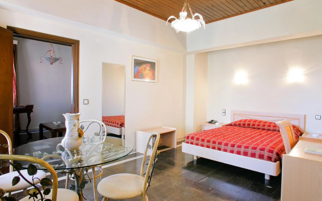 Grecian Castle Hotel