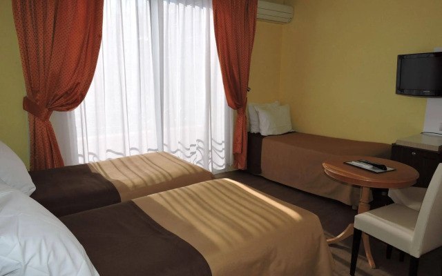 Hotel Regina Cannes