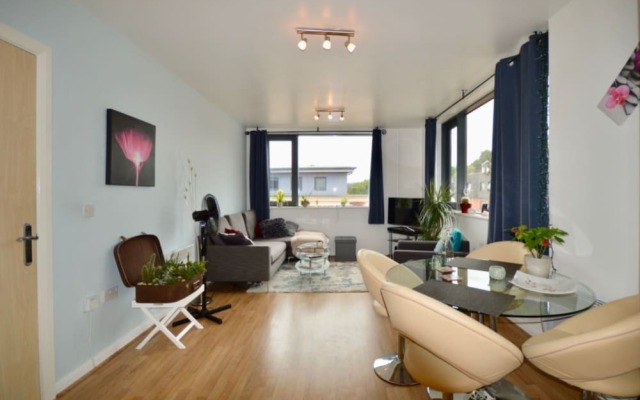 Bright Apartment In The Heart Of Bristol