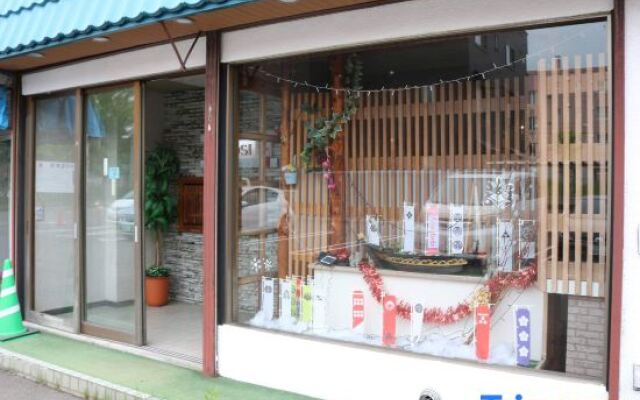 Direct JR to Sapporo station Japanese style large room
