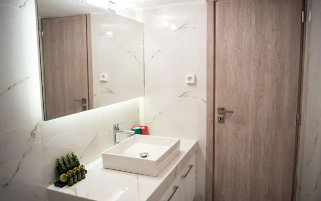 Renovated Apartment 5min From Subway Station 'Attiki'