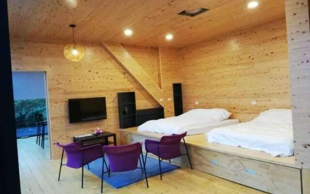 Shen Shan Lin Nai B&B