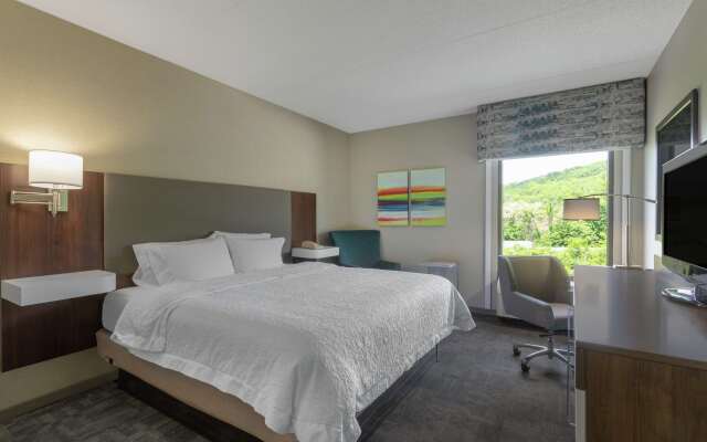 Hampton Inn Bedford