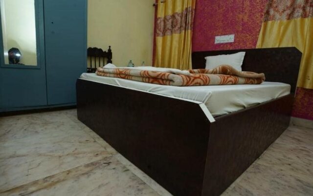 Hotel Gokul Palace