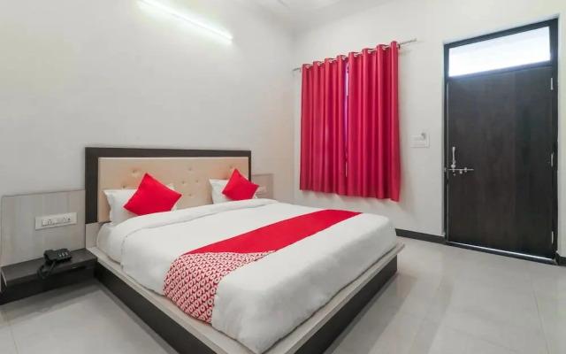 The Sunrise Resort by OYO Rooms