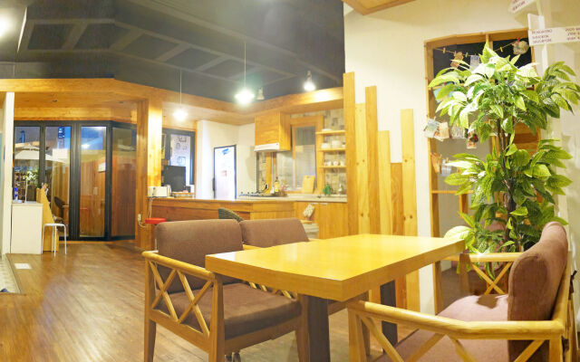 Melon Guesthouse - Hostel