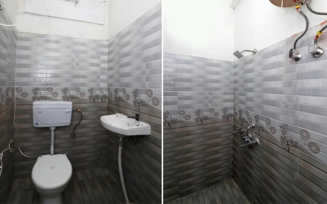 Mohit International 2 By OYO Rooms