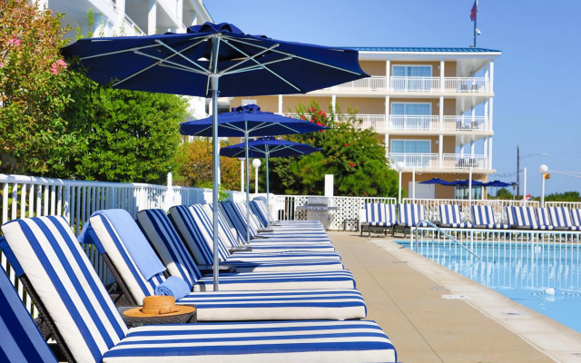 La Mer Beachfront Resort
