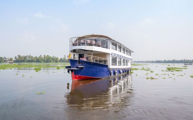 Oyo 24725 Houseboat Royal River 4bhk