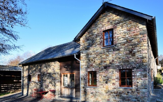 Rustic Holiday Home in Halleux