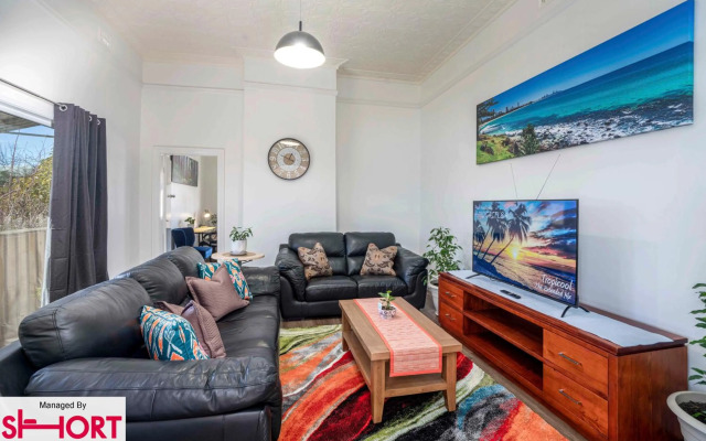 Paddington Villa 1 - Free Wi-fi, Netflix