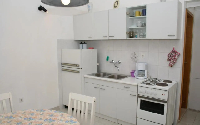 Apartments with a parking space Postira, Brac - 700