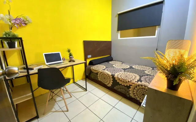 ROOMIES HOSTEL - Santa Maria La Ribera